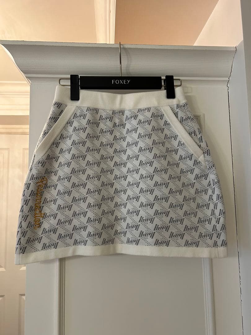 ウィメンズ GMジャガードニットスカート オフホワイト　XS