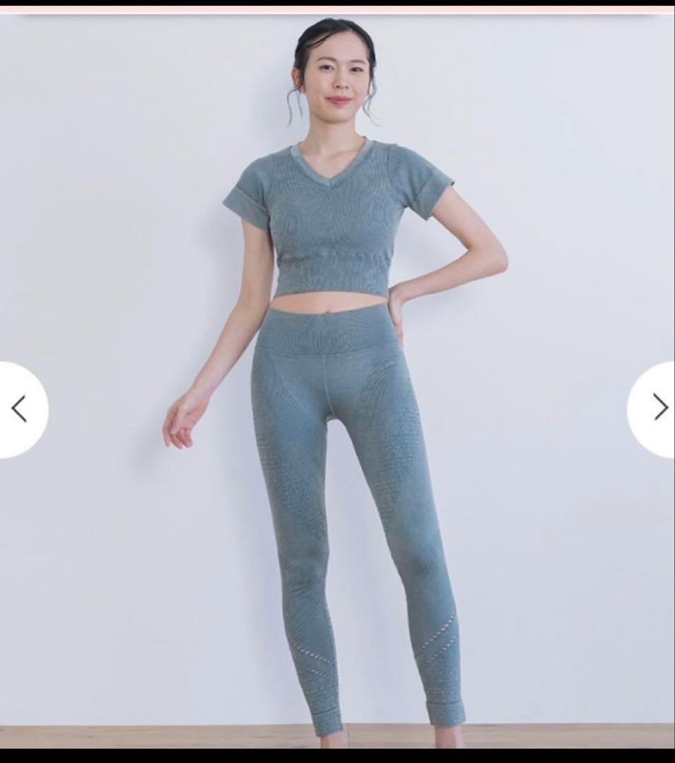 新品未使用　SUKALA スモークグリーンデニム　ヨガレギンス