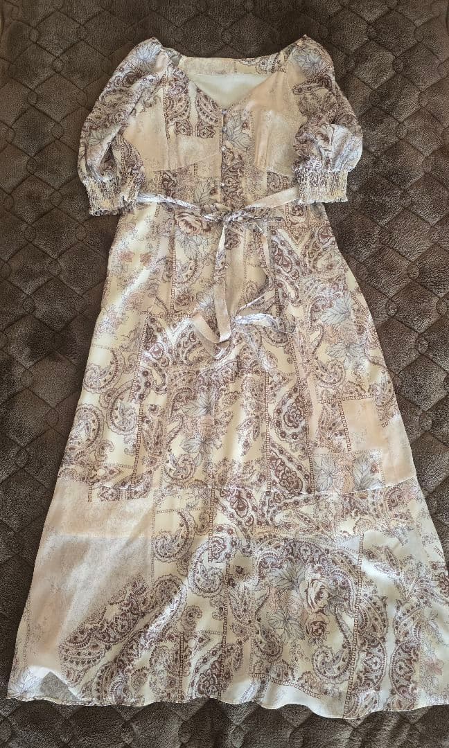 【ゴールドさん専用】グレースコンチネンタル　ペイズリー柄ロングドレス 38