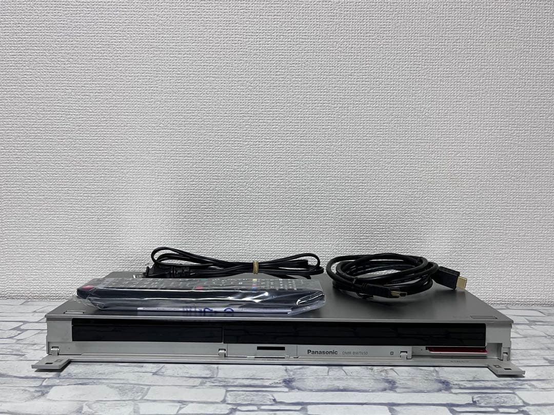 新品リモコン　1TB パナソニック　ブルーレイレコーダー DMR-BWT650