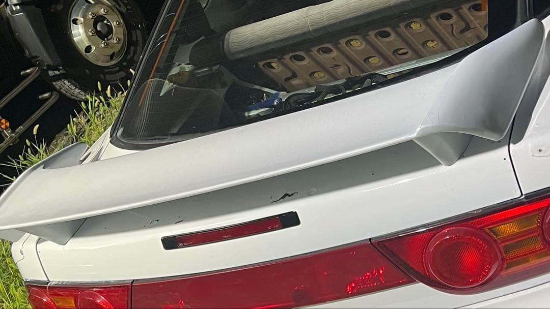 180sx 後期純正ウィング？社外？