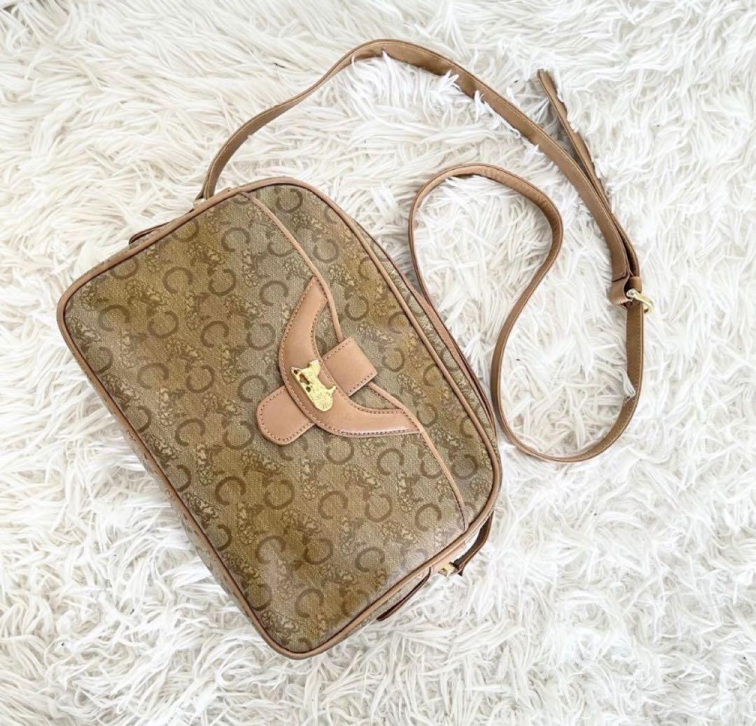 セリーヌ　ショルダーバッグ　1/25まで限定値下げ