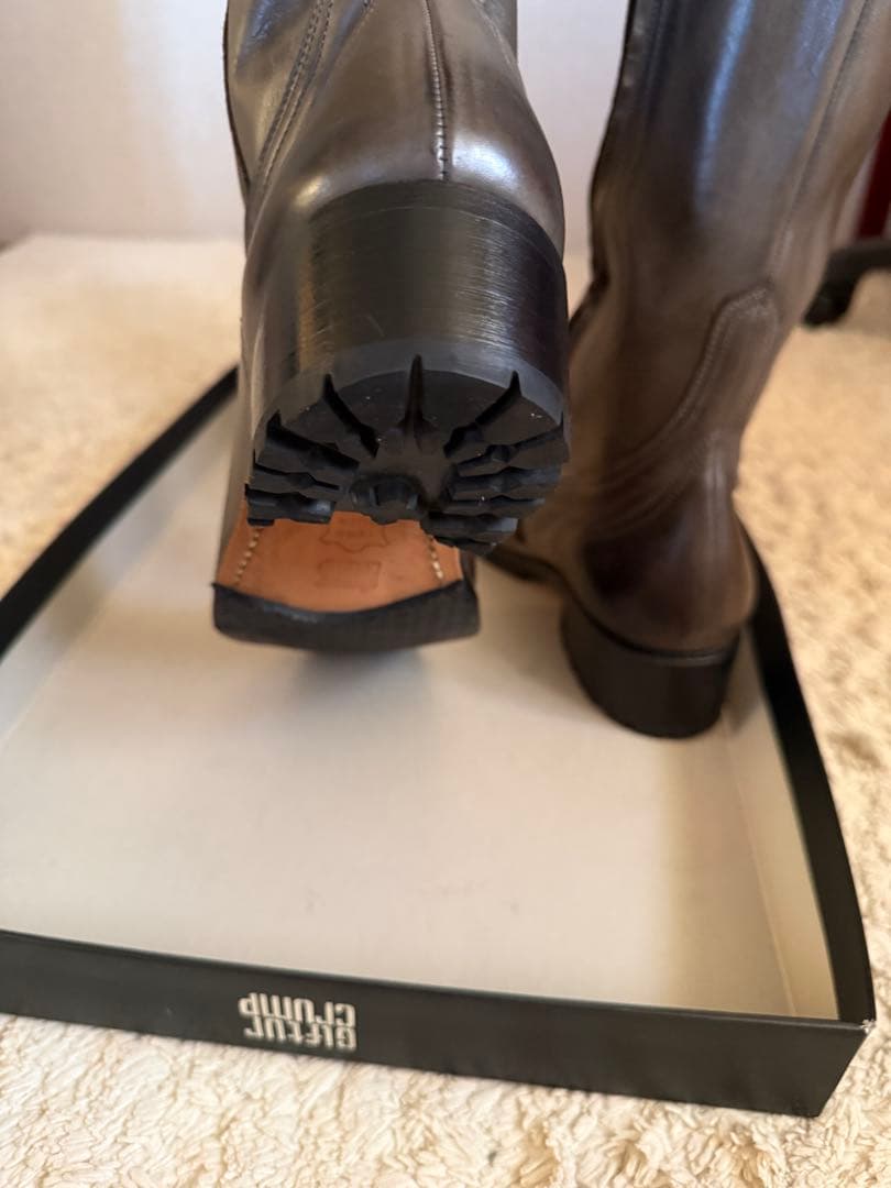 【値下げしました】Giftur Crump スタッズ付き　ロングブーツ