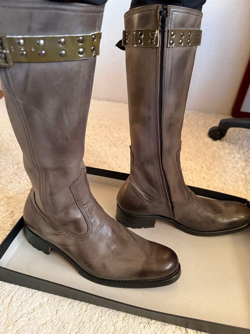 【値下げしました】Giftur Crump スタッズ付き　ロングブーツ