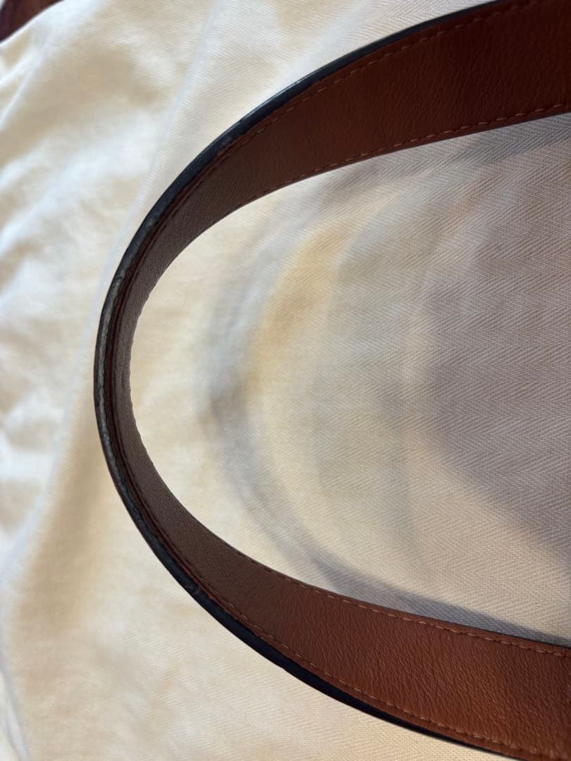 LOEWE バスケットバックスモール　品番327 02NS93