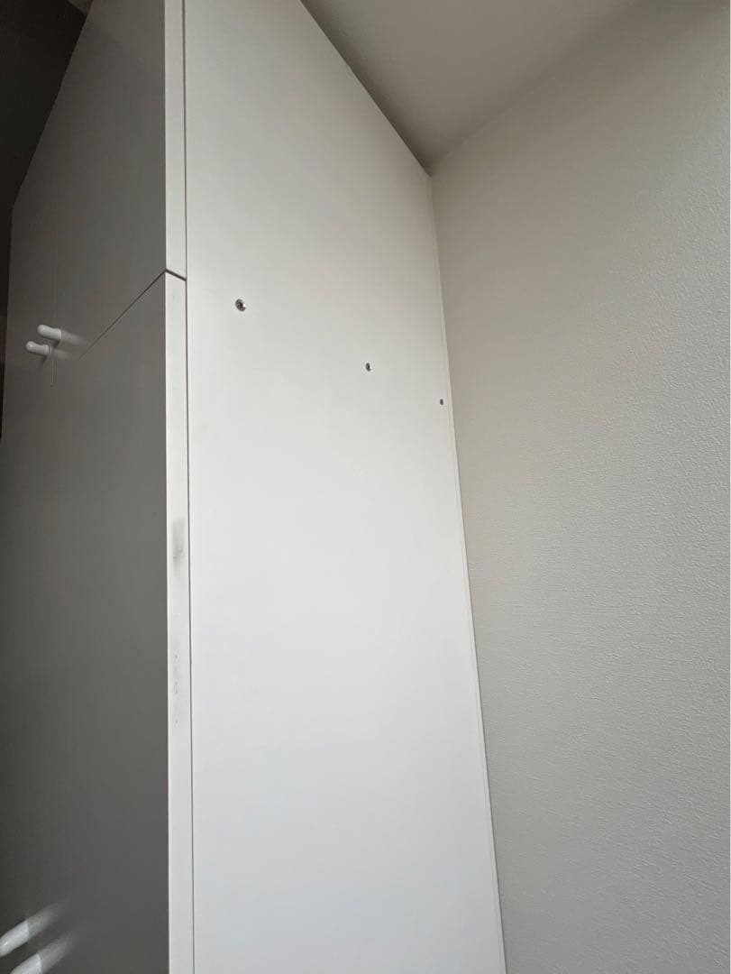 すーホワイト収納キャビネット ハンガーバー・ミラー付き