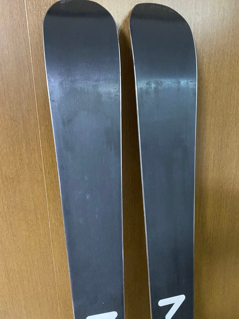 サロモン　ツインチップ　FOIL 174cm フリースタイルスキー　ツインチップ