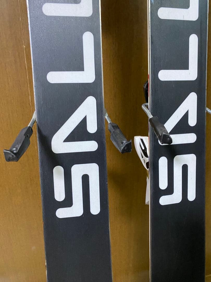 サロモン　ツインチップ　FOIL 174cm フリースタイルスキー　ツインチップ