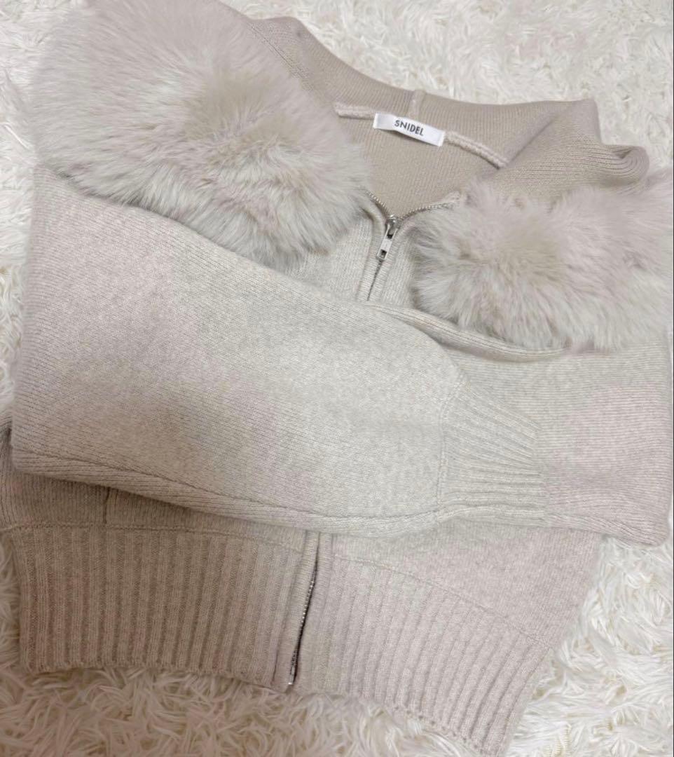 【USAGI ONLINE限定】SNIDEL ファーフードパーカー