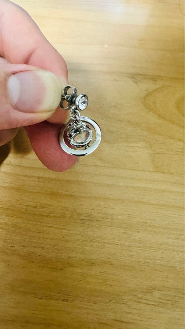 Vivienne Westwoodオーブピアス