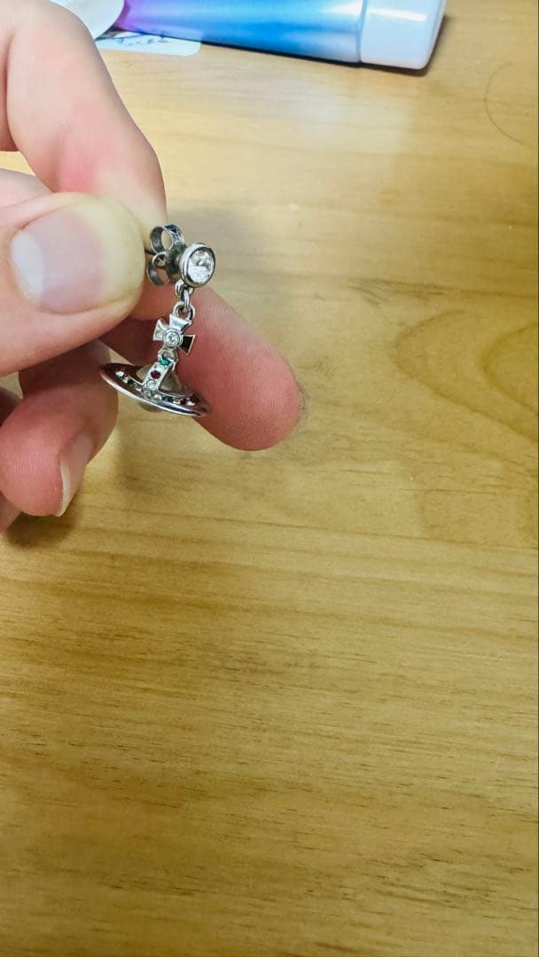 Vivienne Westwoodオーブピアス