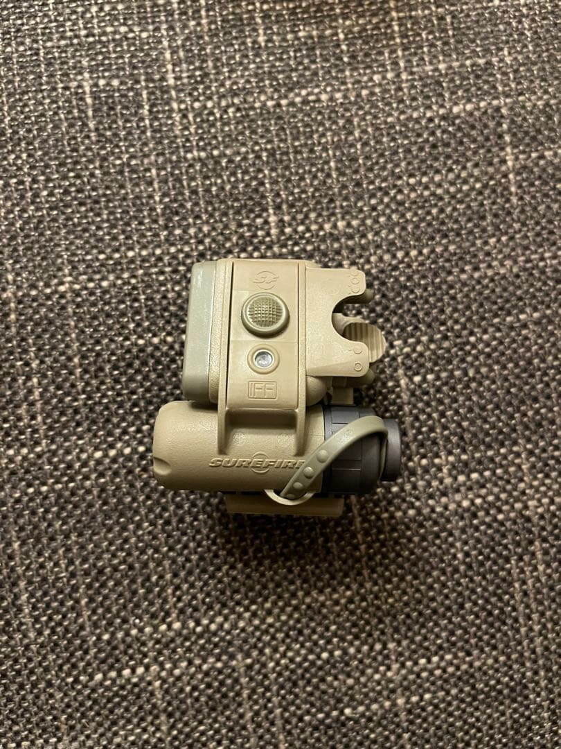 最終値下げ　実物SureFire HL1-C-TN タン　赤/白　IR