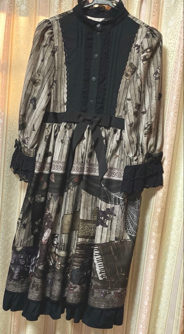 スタンドカラーワンピース