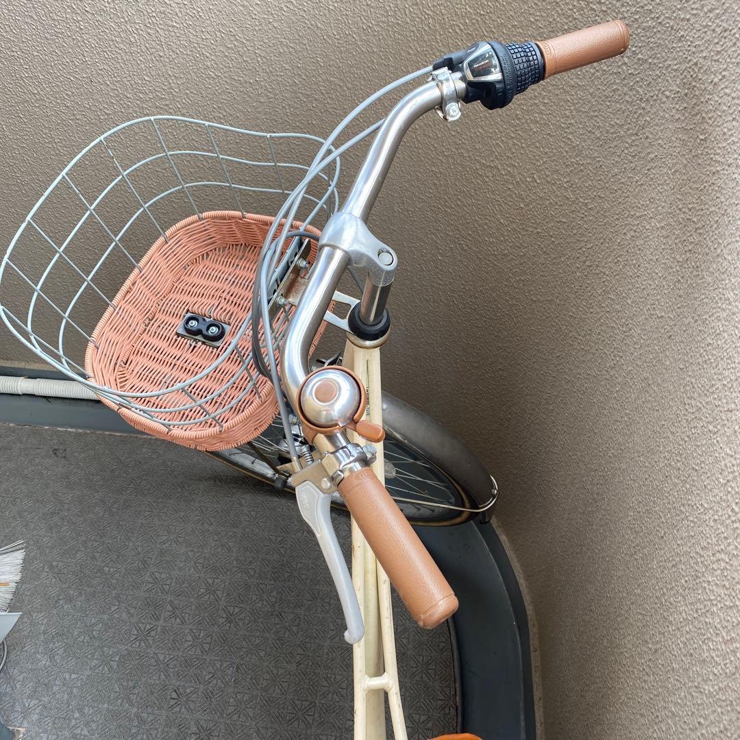 子供用自転車 クリーム色 前カゴ付き