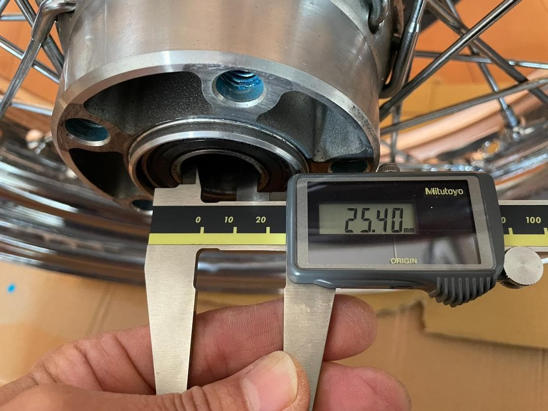 ハーレーダビッドソン　ダイナ（FXDB）　RR　純正スポークホイール