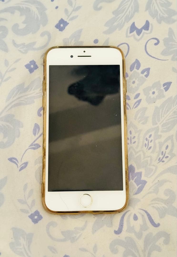 Apple iPhone 8 シルバー