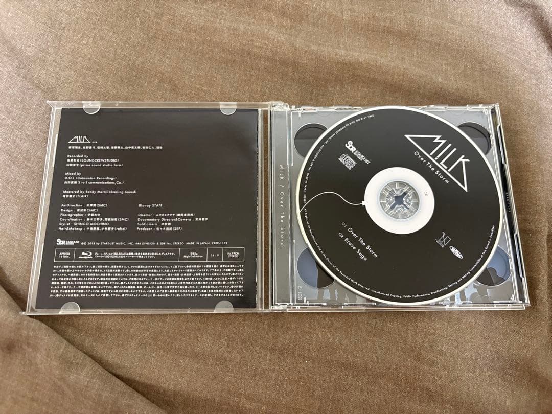 M!LK Over The Storm wity盤