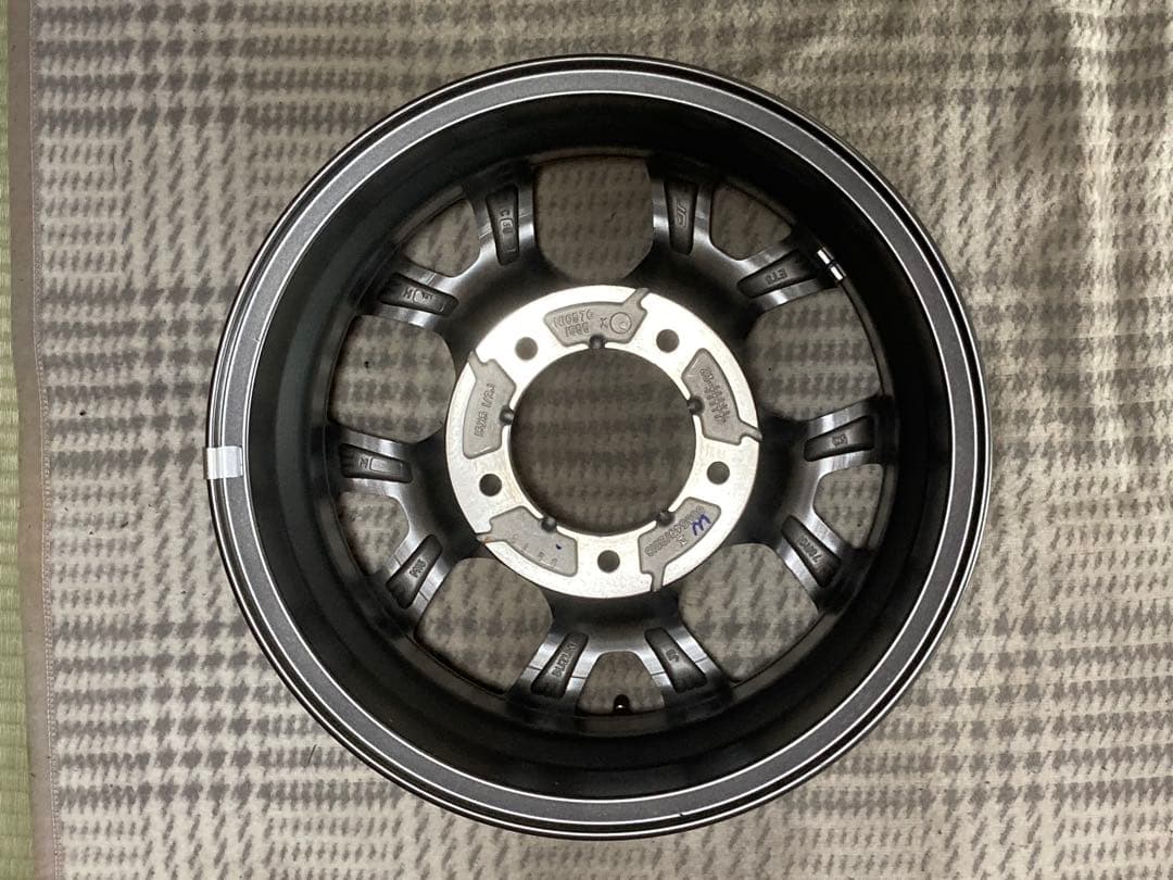 【送料込み】スズキ ジムニーシエラ 15インチ純正アルミホイール4本 新車外し