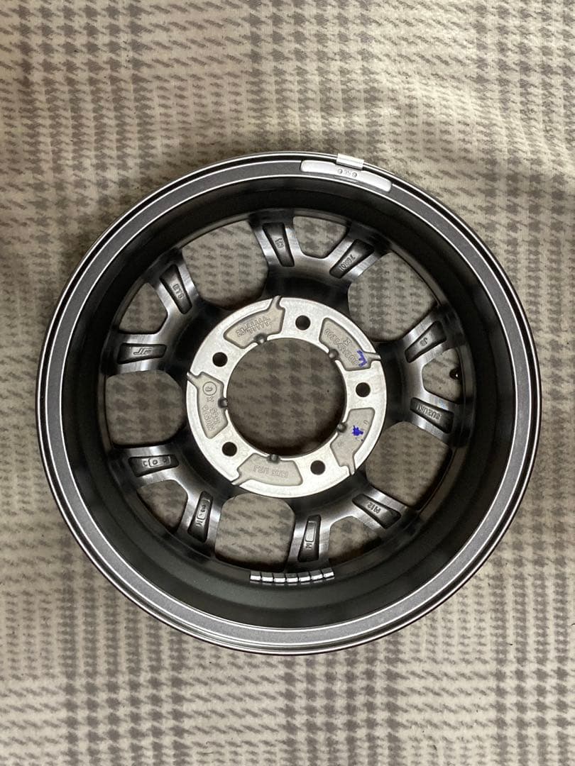 【送料込み】スズキ ジムニーシエラ 15インチ純正アルミホイール4本 新車外し