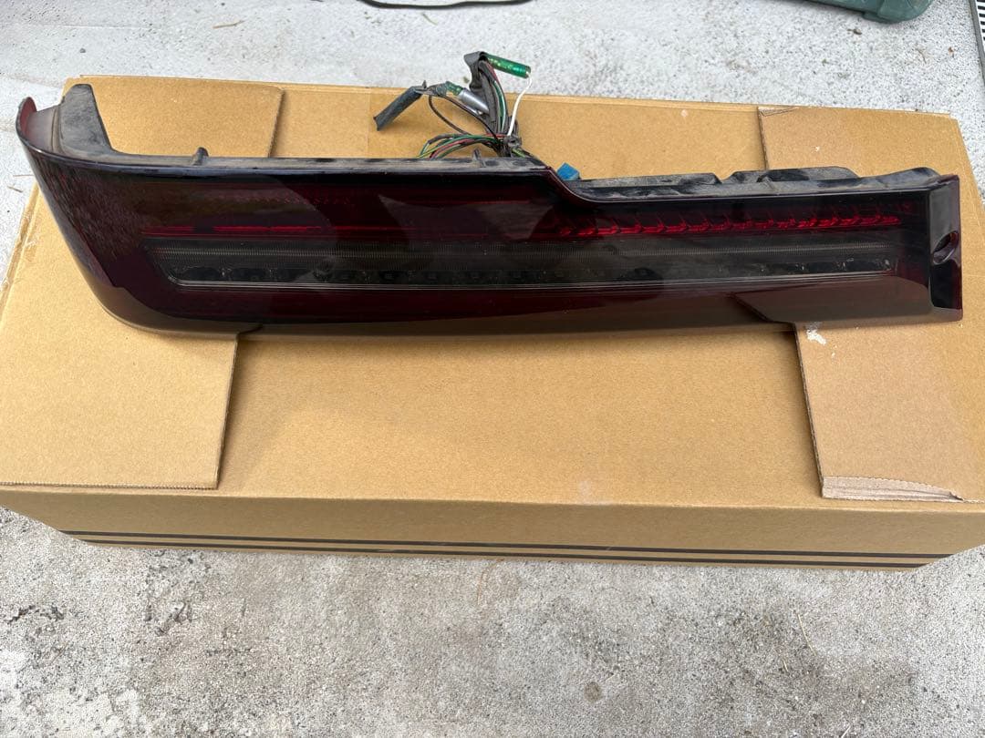 音吉くんさん専用　ハイゼットカーゴ　テールランプ