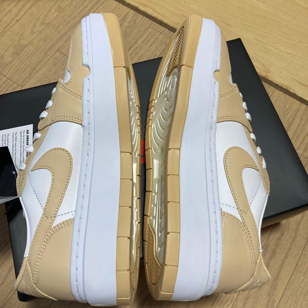 NIKE 28 エアジョーダン　ウィメンズ ベージュ 　エレベート　メル公園