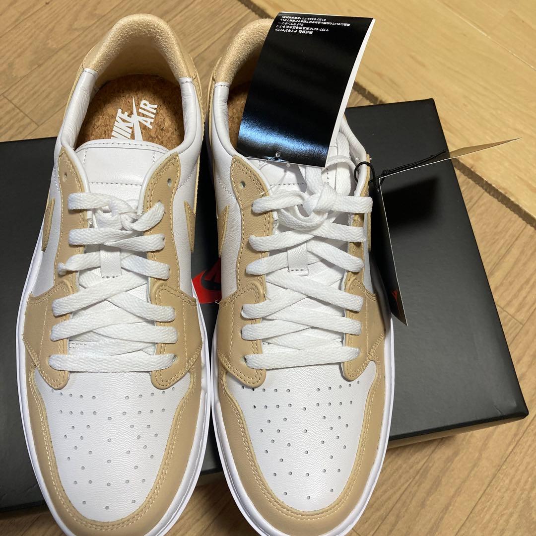 NIKE 28 エアジョーダン　ウィメンズ ベージュ 　エレベート　メル公園