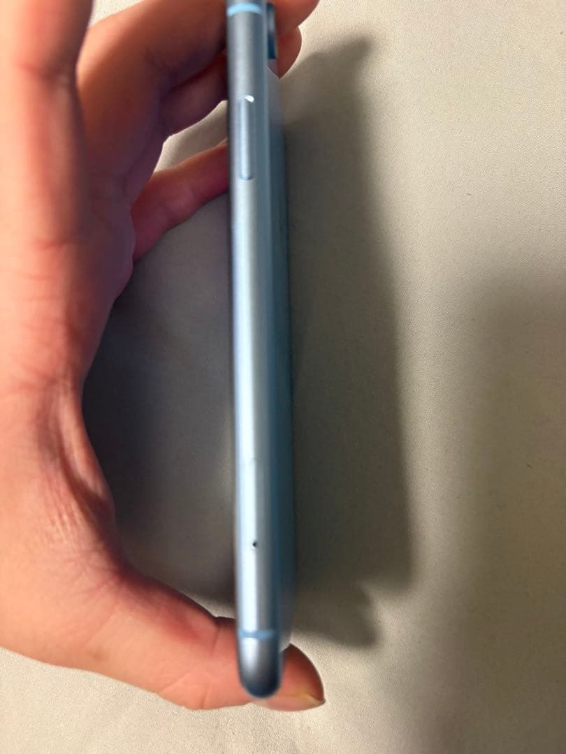 Apple iPhone XR 本体 ブルー