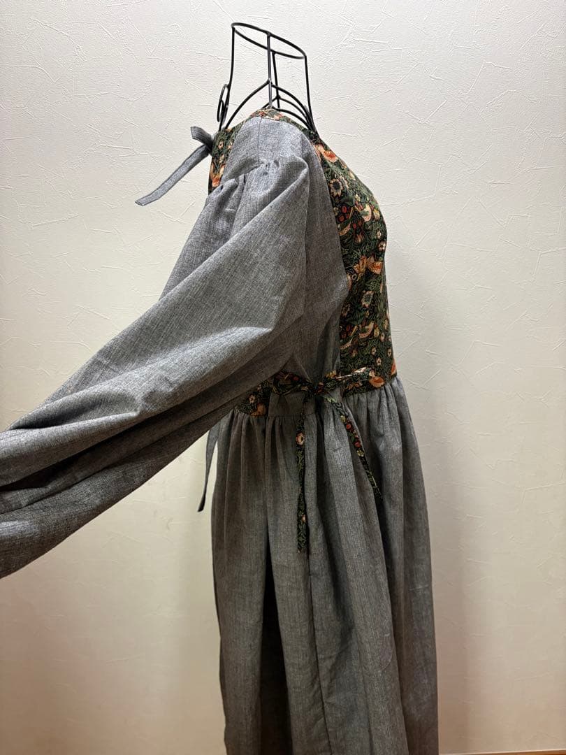 割烹着 おしゃれ ハンドメイド【ウィリアム・モリス いちご泥棒】