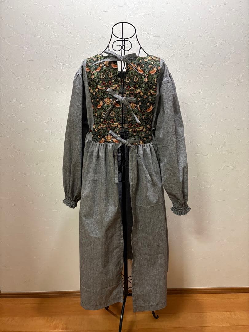 割烹着 おしゃれ ハンドメイド【ウィリアム・モリス いちご泥棒】