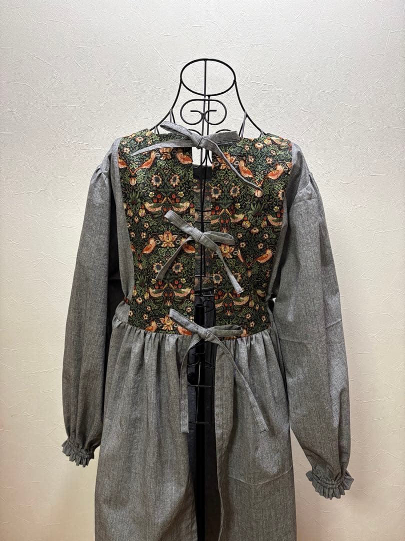 割烹着 おしゃれ ハンドメイド【ウィリアム・モリス いちご泥棒】