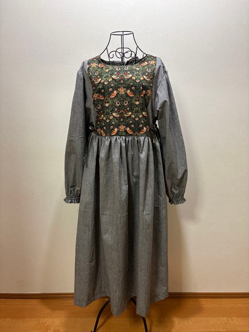 割烹着 おしゃれ ハンドメイド【ウィリアム・モリス いちご泥棒】