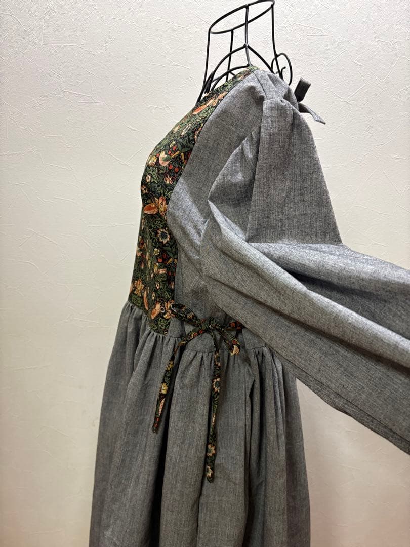 割烹着 おしゃれ ハンドメイド【ウィリアム・モリス いちご泥棒】