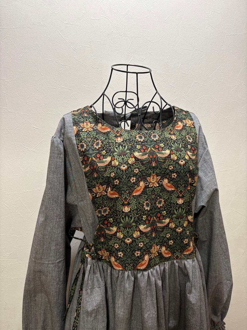 割烹着 おしゃれ ハンドメイド【ウィリアム・モリス いちご泥棒】