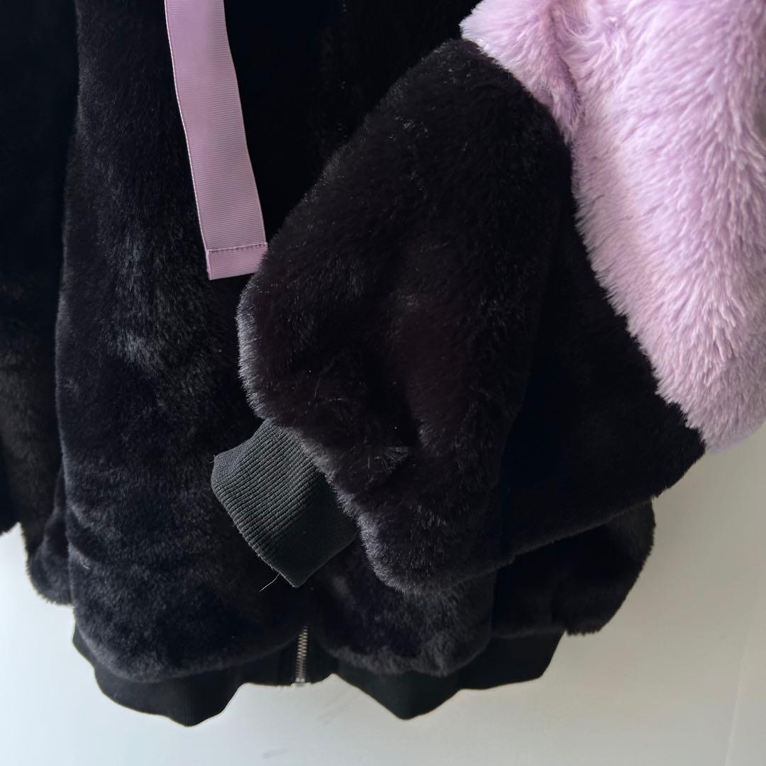 TRAVAS TOKYO ドリップロゴ フェイクファー ハイネックパーカー地雷系