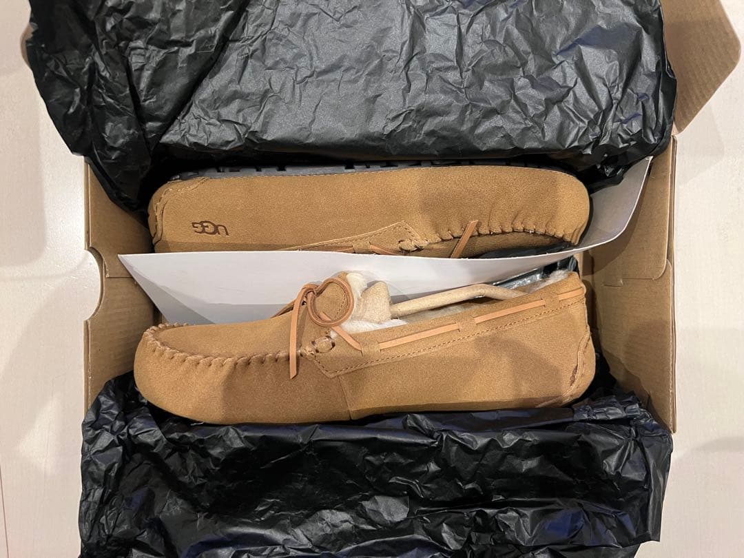 【新品、未使用品】 UGG OLSEN オルセン