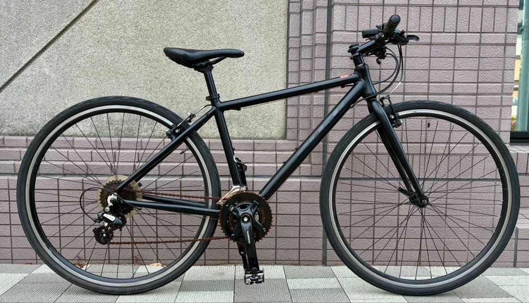 FUJI フジRAIZ 2023年　クロスバイク　マットブラック　18段　東京