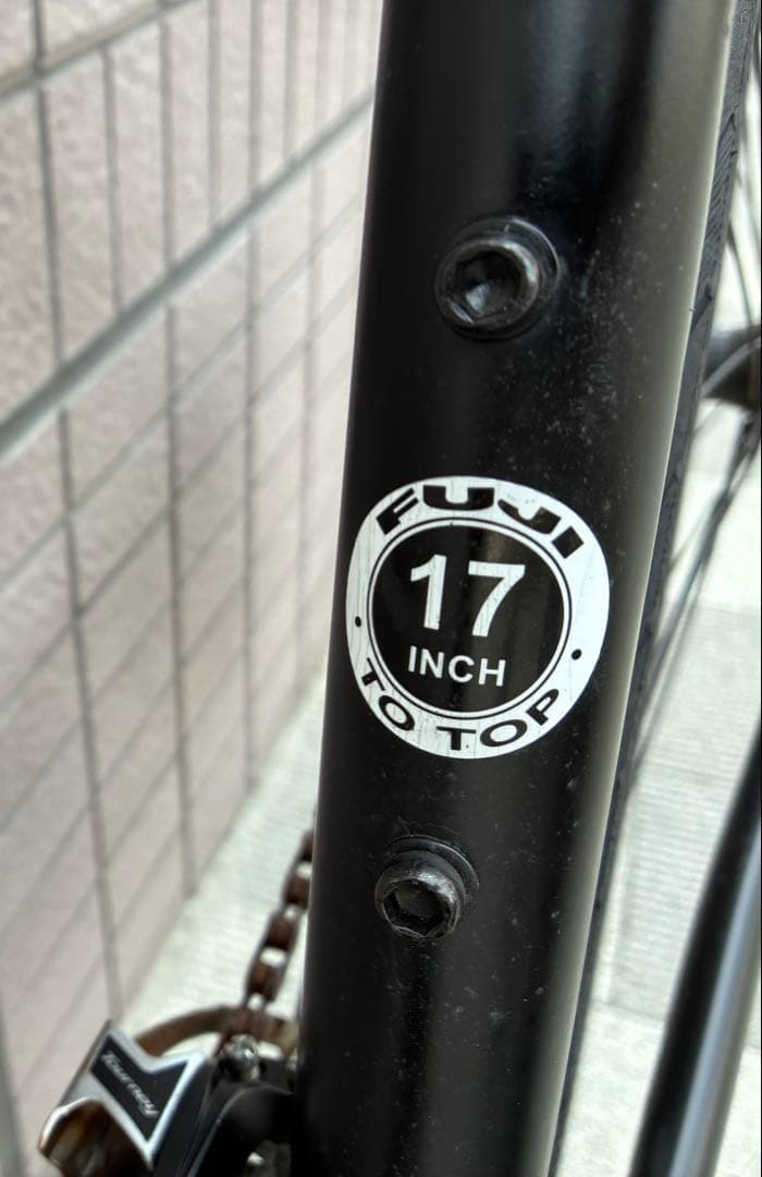 FUJI フジRAIZ 2023年　クロスバイク　マットブラック　18段　東京