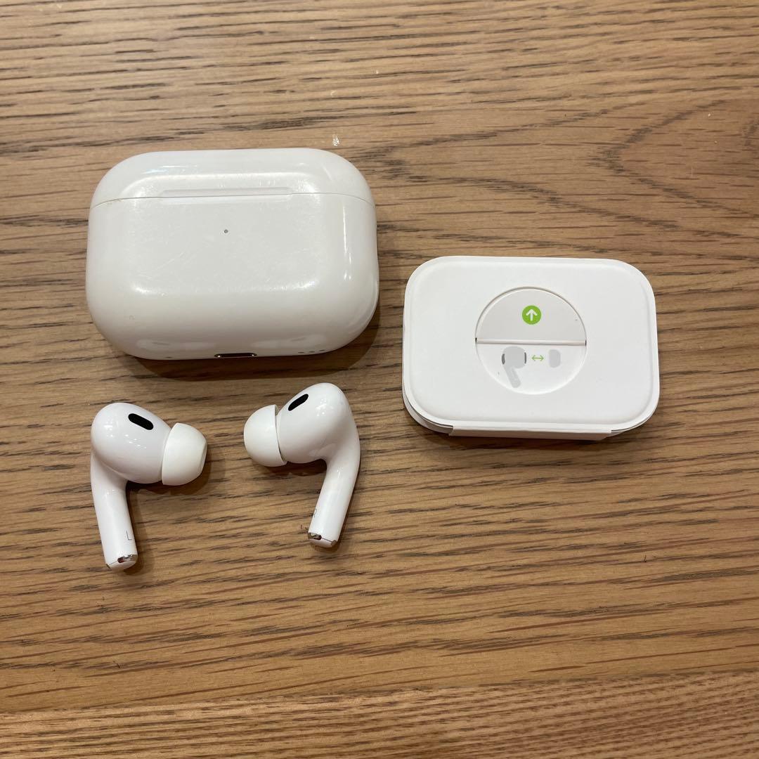 AirPods Pro 第2世代 本体 ホワイト Lightning充電ケース付