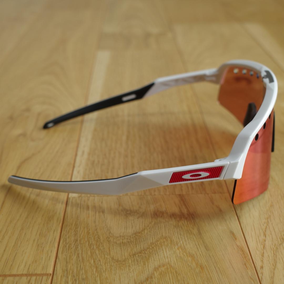 ウォーキング・ランニングウェア OAKLEY SUTRO LITE SWEEP VENTED