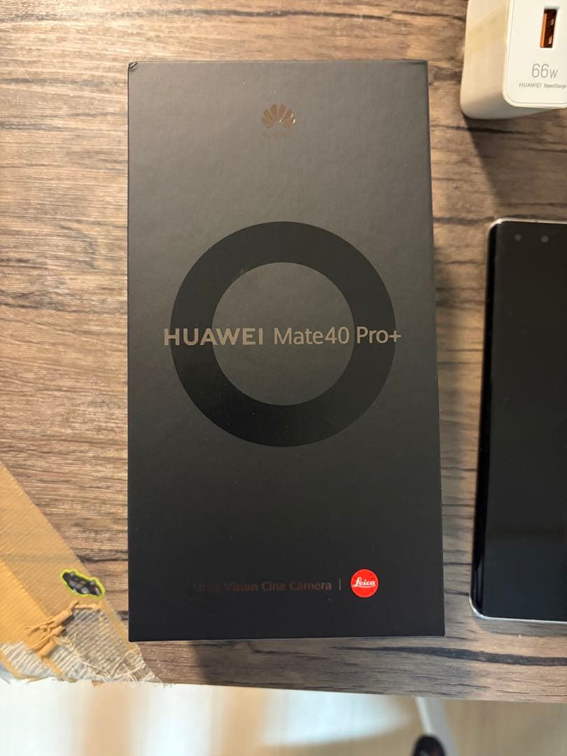 ❄*️様 【中古】Huawei mate40pro+ ホワイト　8/256