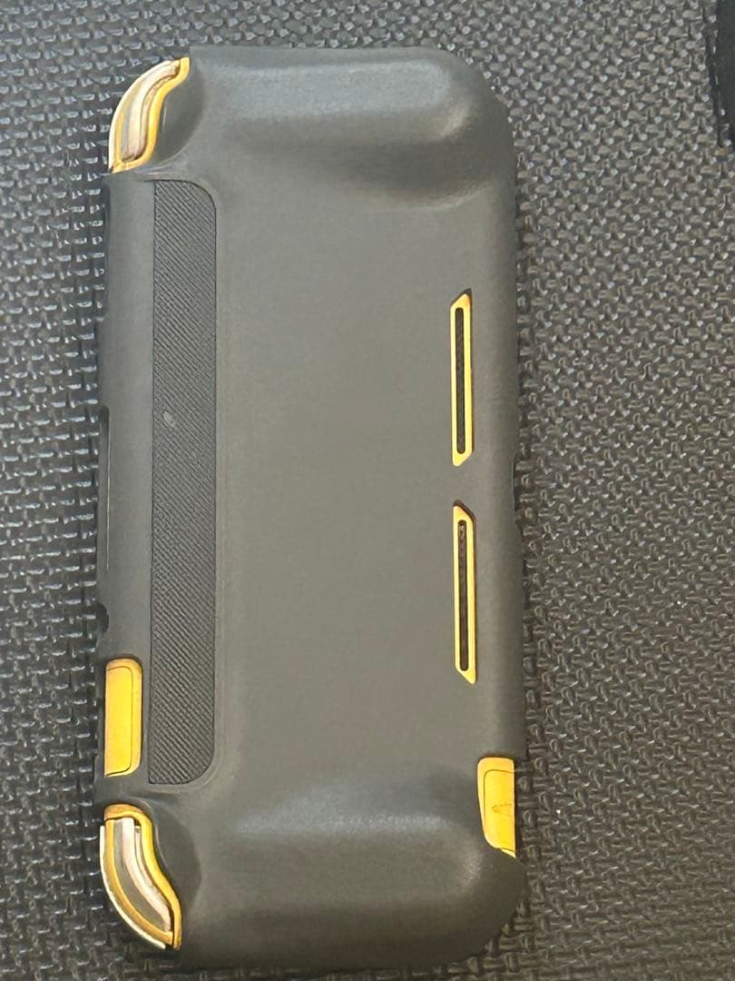 Nintendo Switch Lite イエロー 専用カバー付き