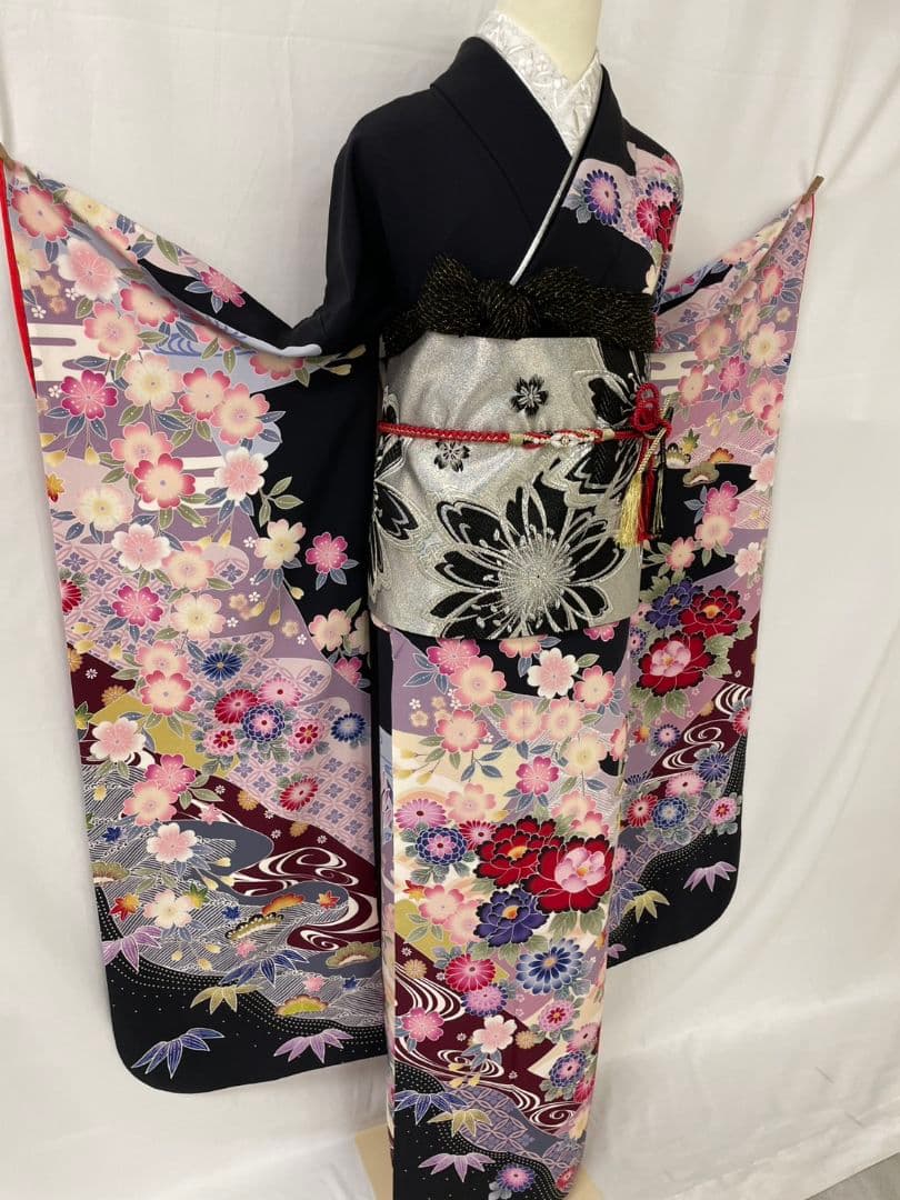 売約済み【WA-Modern】★★正絹　京紅型　黒地　振袖単品