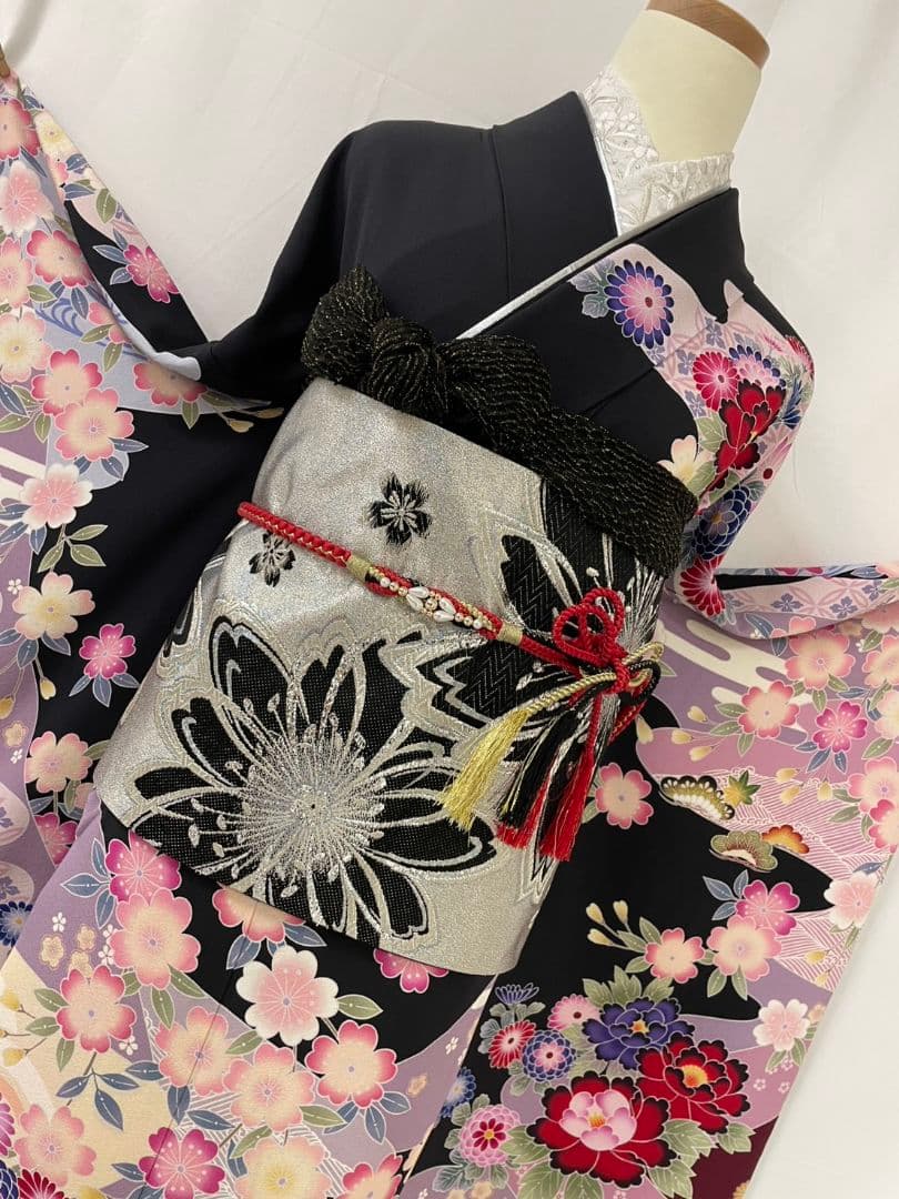 売約済み【WA-Modern】★★正絹　京紅型　黒地　振袖単品