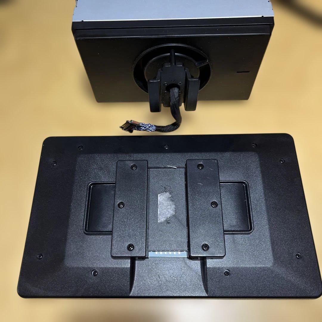 美品 XTRONS 8+128GB 10.1インチ android ナビ