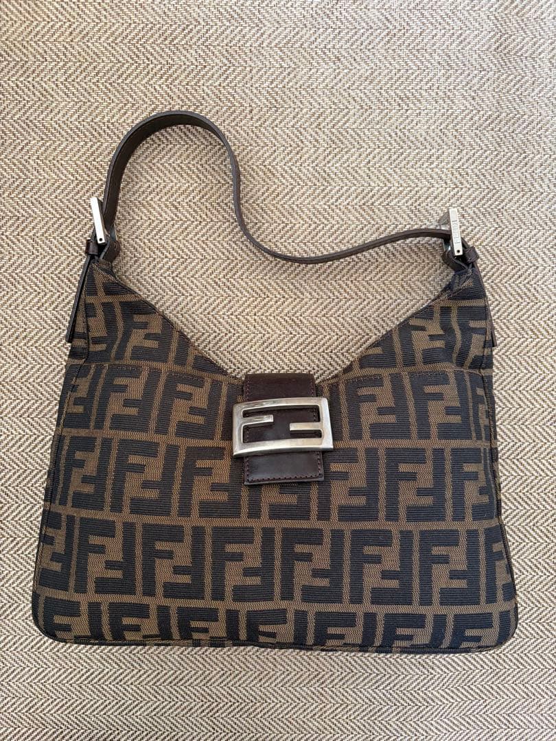 FENDI FFロゴ ショルダーバッグ