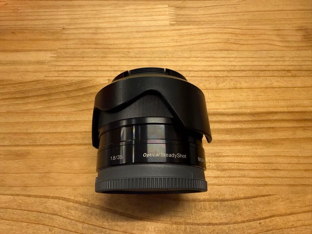 SONY E35mm F1.8 OSS レンズ