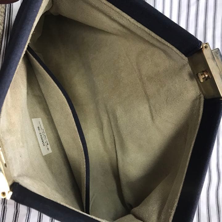 アニヤハインドマーチ　クラッチバッグ