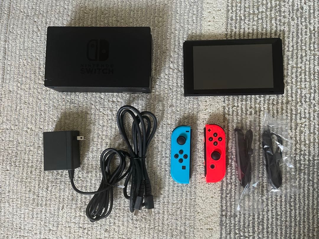 PlayStation 4 とNintendo Switchの本体セット販売