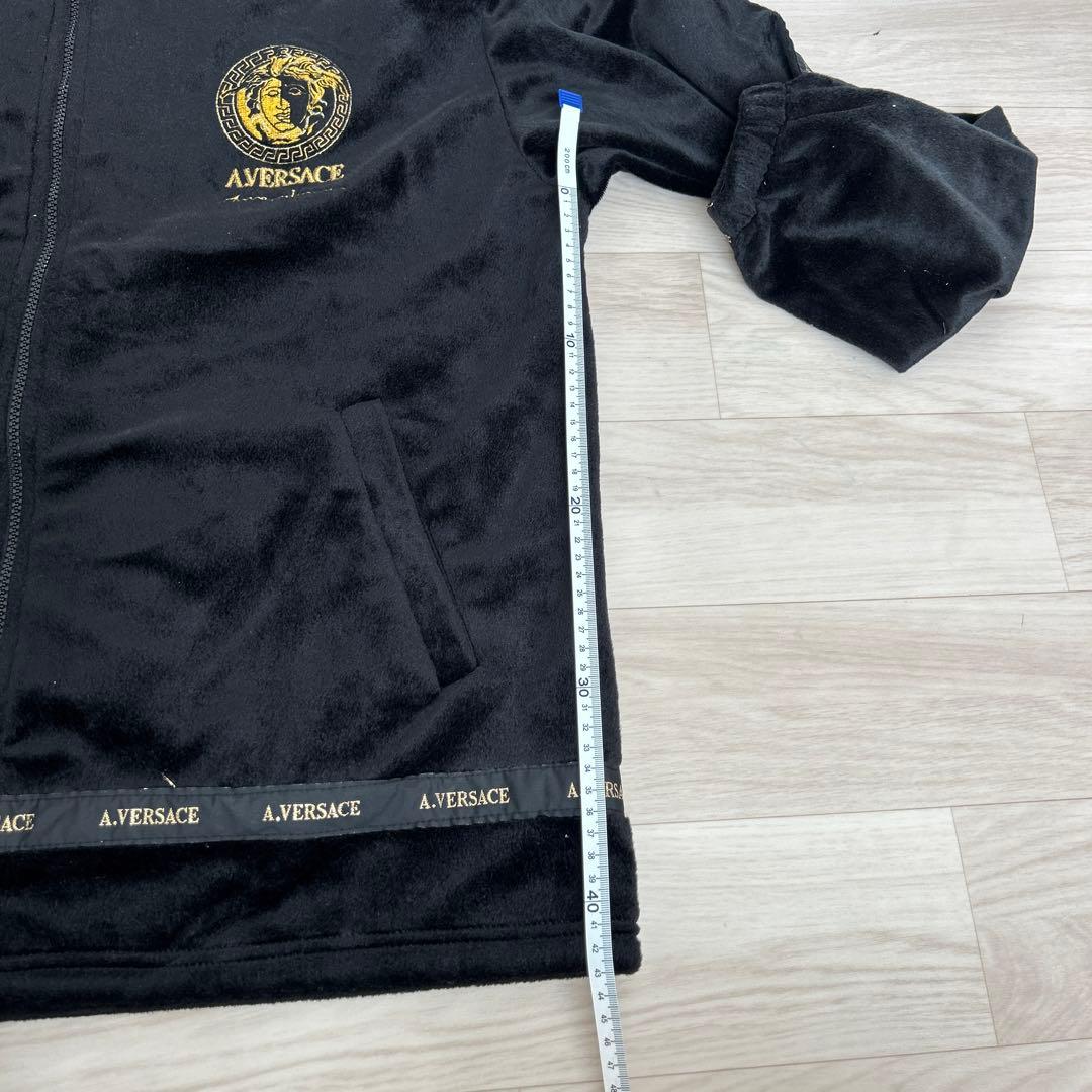 O*読様 ヴェルサーチ ベロア ジャケット ビッグロゴ メデューサ 刺繍