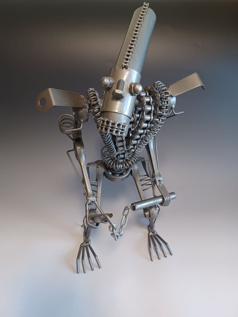 メタルアート 鉄製 アイアン エイリアン 高さ45cm 横30cm